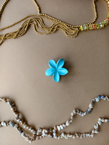 Glossy Medium Flower Hair Claw