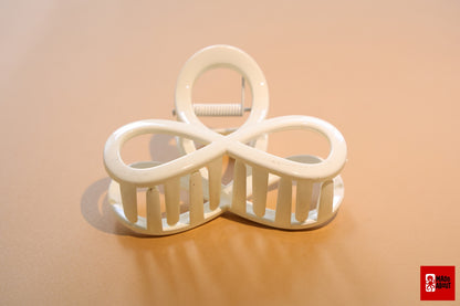 Glossy Infinite Loops Claw