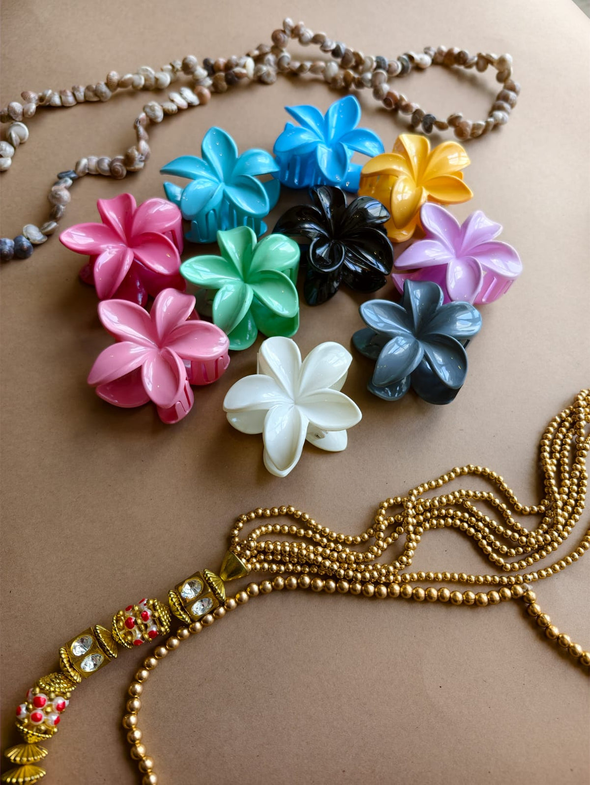Glossy Medium Flower Hair Claw