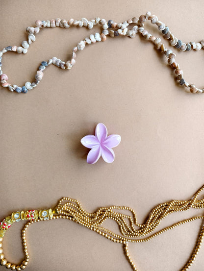 Glossy Medium Flower Hair Claw
