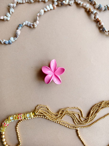 Glossy Medium Flower Hair Claw