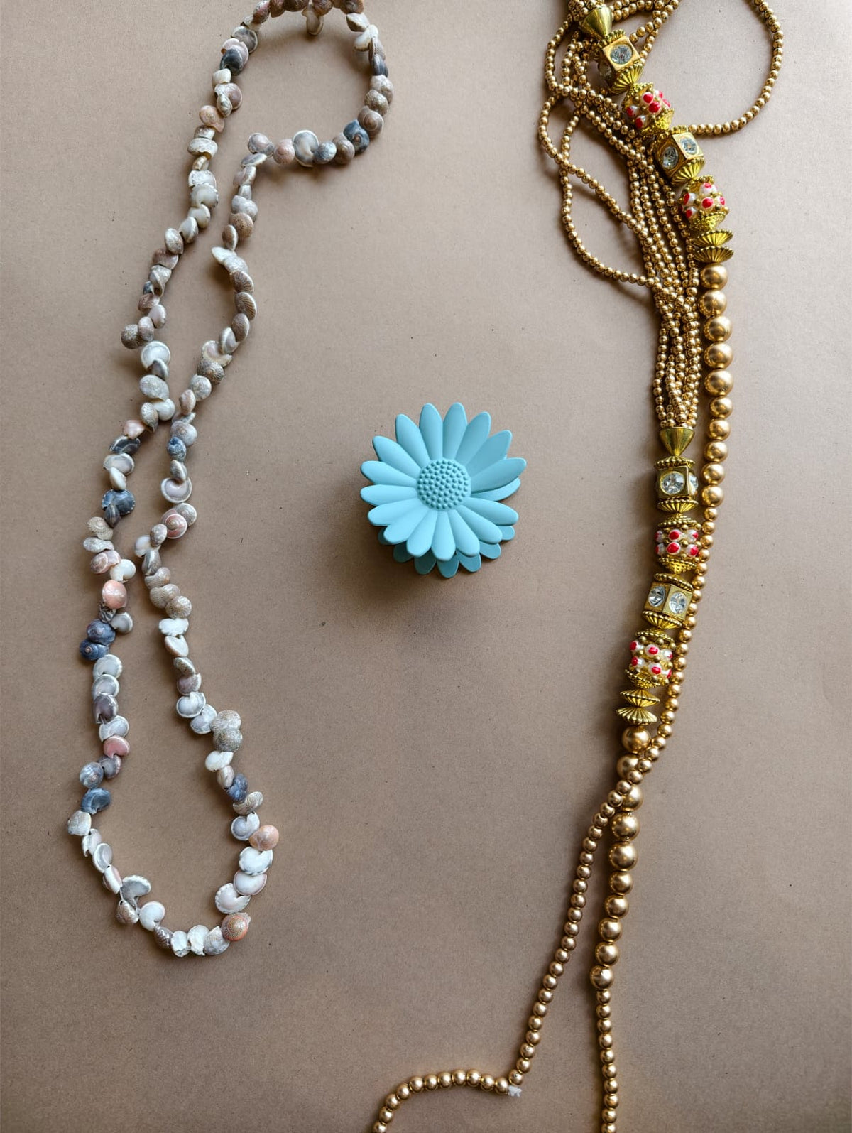 Medium Matte Sunflower Hair Claw
