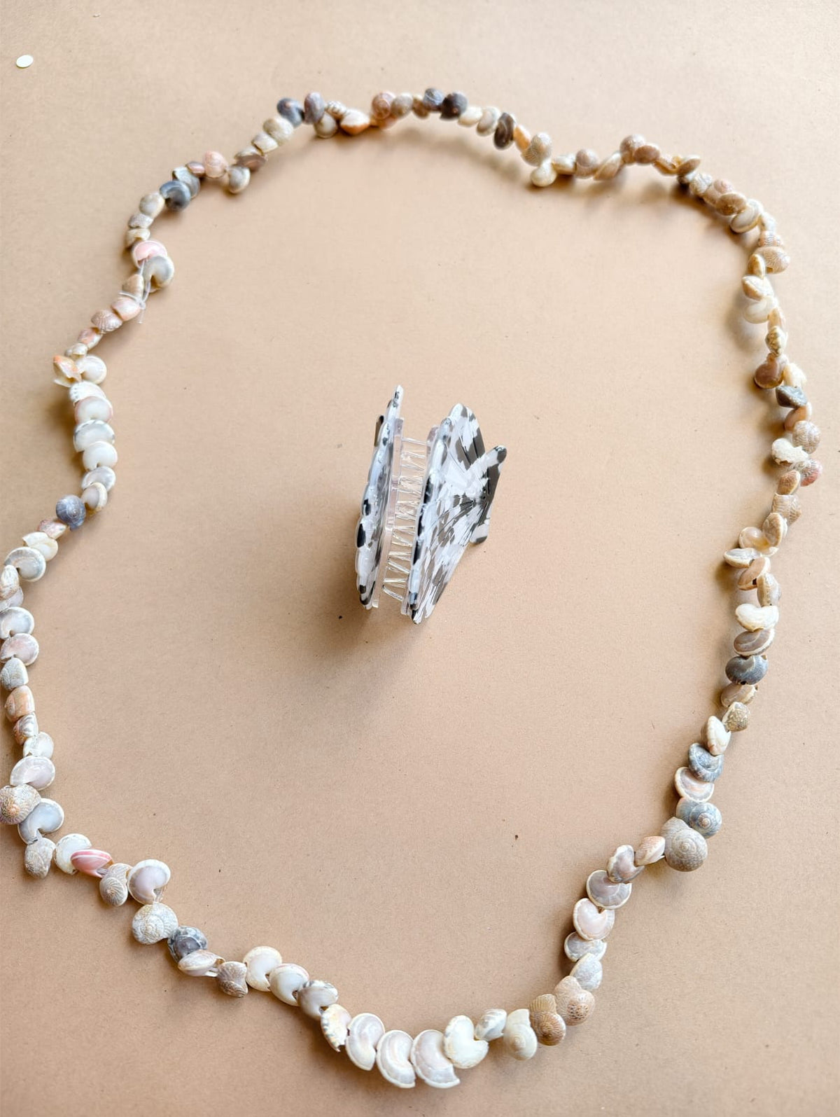 Pearl Shell Hair Claw
