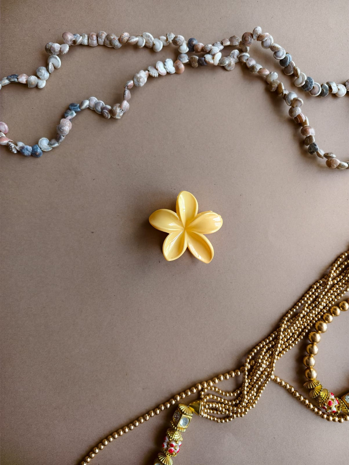 Glossy Medium Flower Hair Claw